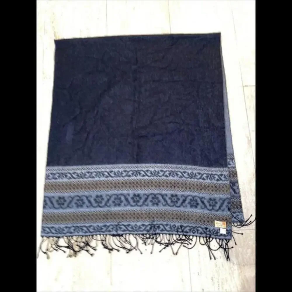 Primo Filo Italia Oversized‎ Fringed Soft Shawl/Scarf Acrylic 70”x31”